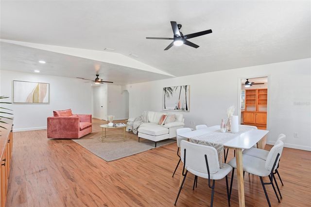 10002 NW 6TH PLACE, Gainesville, FL 32607