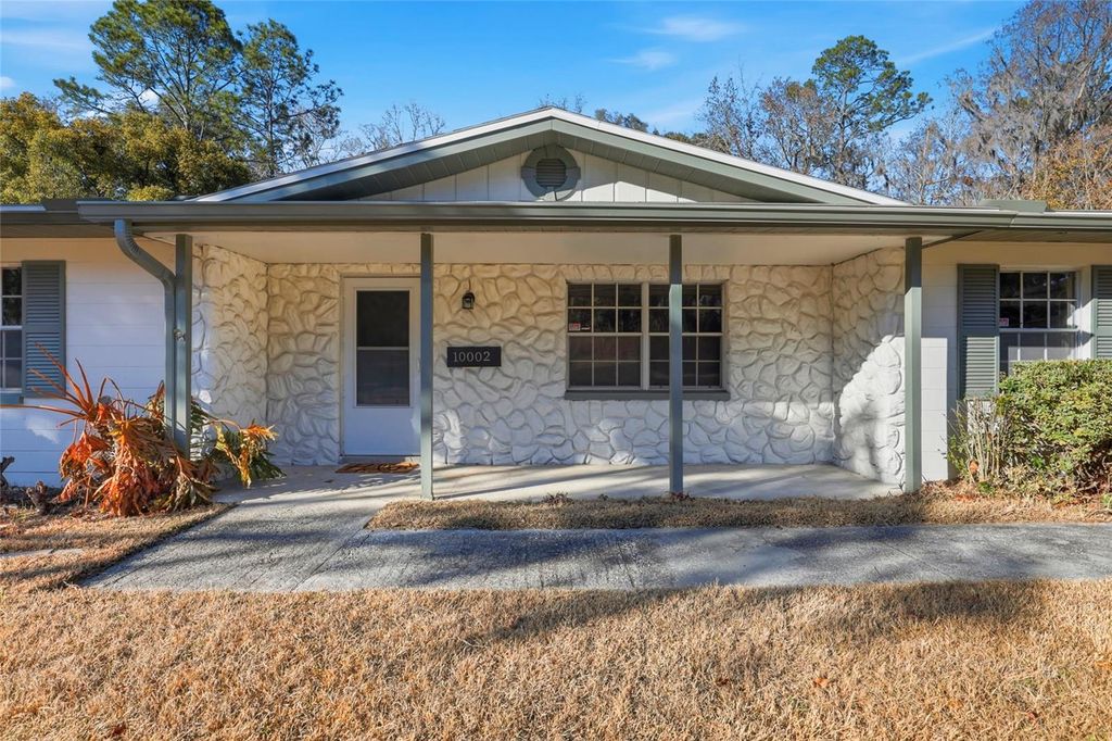 Image 5 of property listing at 10002 NW 6TH PLACE, Gainesville, FL 32607