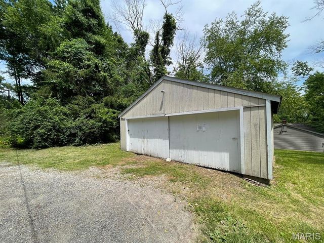 2979 Petticoat Junction Lane, Glen Carbon, IL 62034