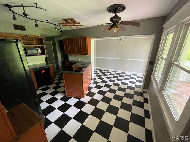 2979 Petticoat Junction Lane, Glen Carbon, IL 62034