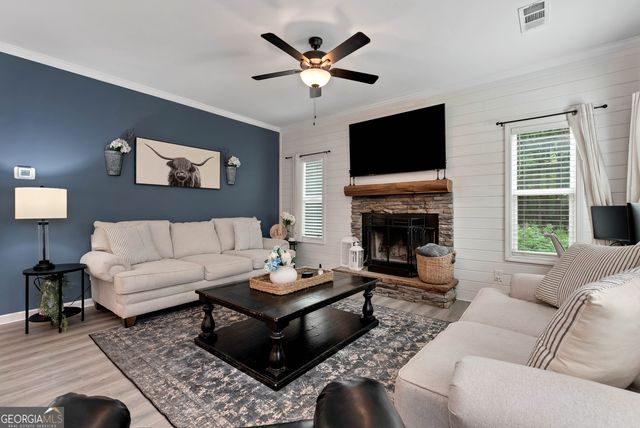 515 Forest Lake Road, Pendergrass, GA 30567