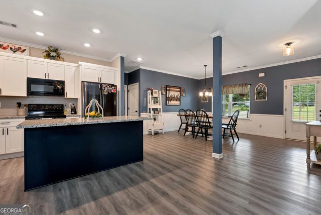515 Forest Lake Road, Pendergrass, GA 30567