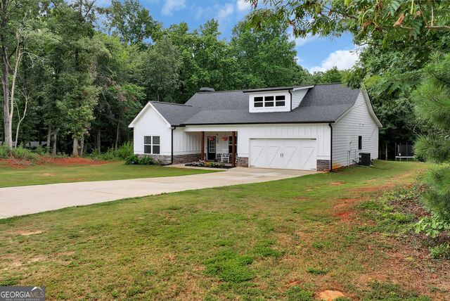 515 Forest Lake Road, Pendergrass, GA 30567