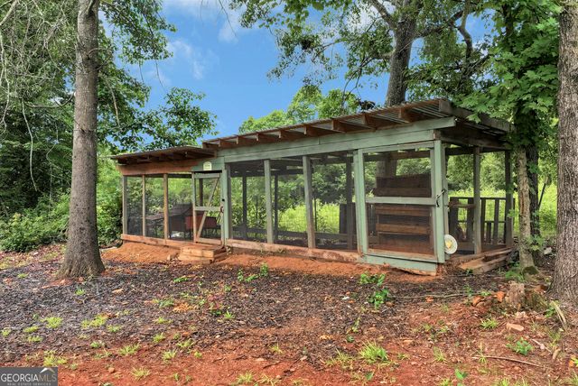 515 Forest Lake Road, Pendergrass, GA 30567
