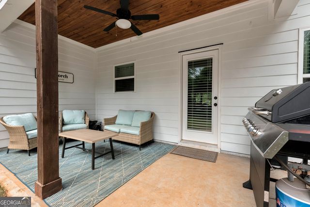 515 Forest Lake Road, Pendergrass, GA 30567