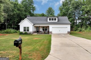 515 Forest Lake Road, Pendergrass, GA 30567