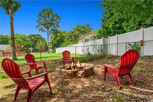 121 White Oak Drive, Easley, SC 29642