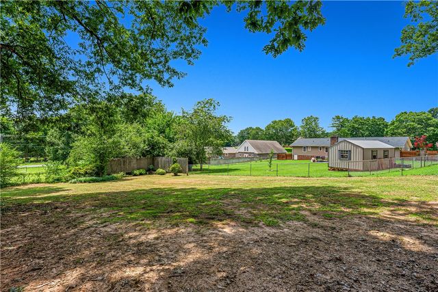 121 White Oak Drive, Easley, SC 29642