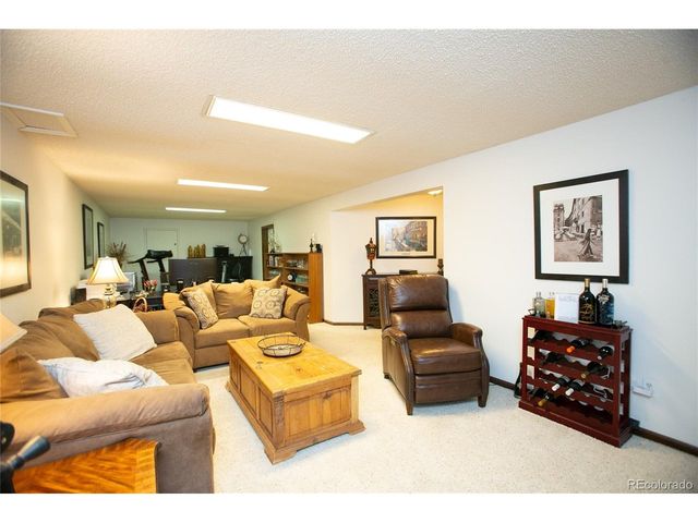 1370 Bellaire St, Broomfield, CO 80020