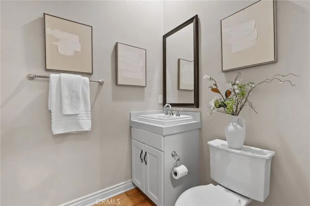 10 Shadybend, Irvine, CA 92602