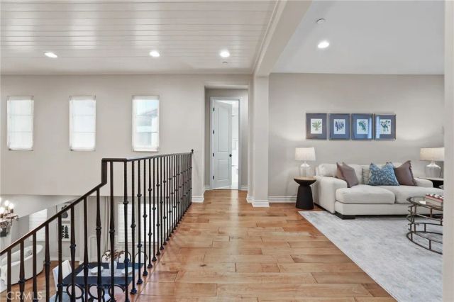 10 Shadybend, Irvine, CA 92602