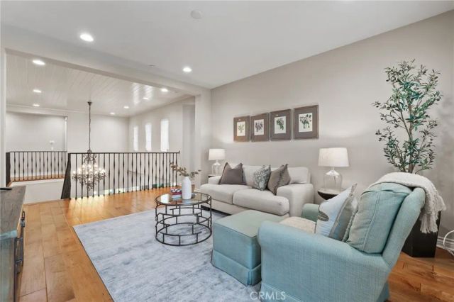 10 Shadybend, Irvine, CA 92602