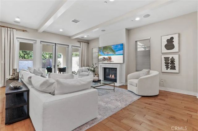 10 Shadybend, Irvine, CA 92602