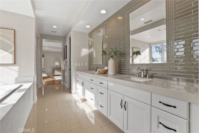 10 Shadybend, Irvine, CA 92602