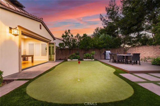10 Shadybend, Irvine, CA 92602