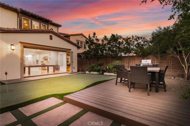 10 Shadybend, Irvine, CA 92602
