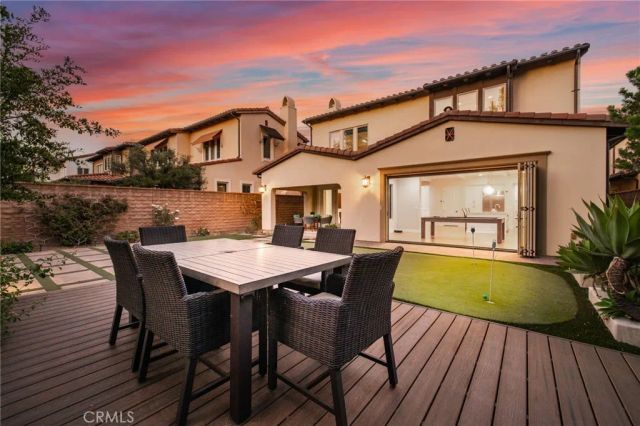 10 Shadybend, Irvine, CA 92602
