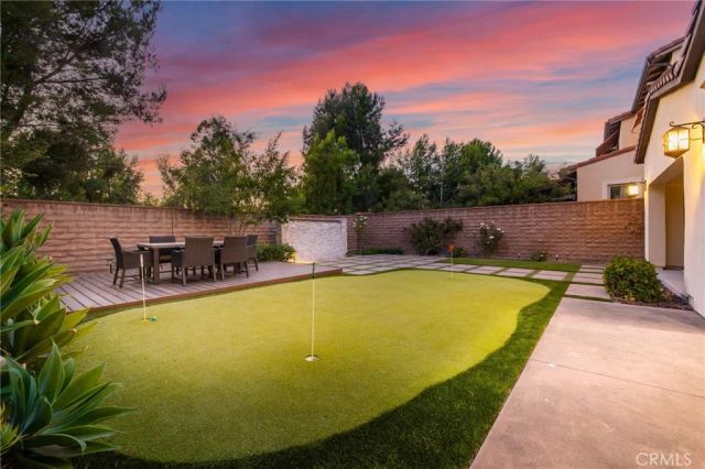 10 Shadybend, Irvine, CA 92602