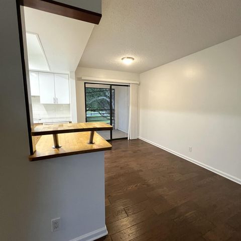 4205 Oak Terrace Drive 4205, Greenacres, FL 33463