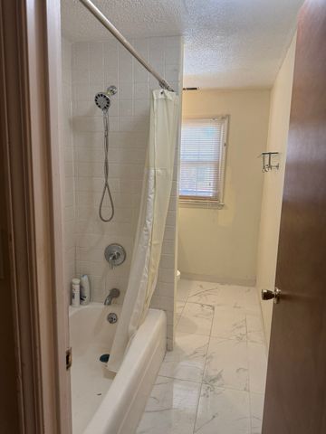 3 Elm St 7, Acton, MA 01720