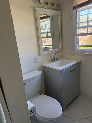 3 Elm St 7, Acton, MA 01720