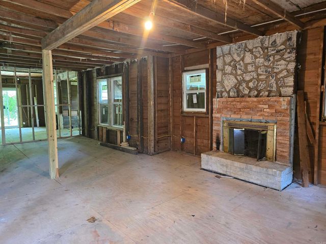 910 Keith Street, Malvern, AR 72104