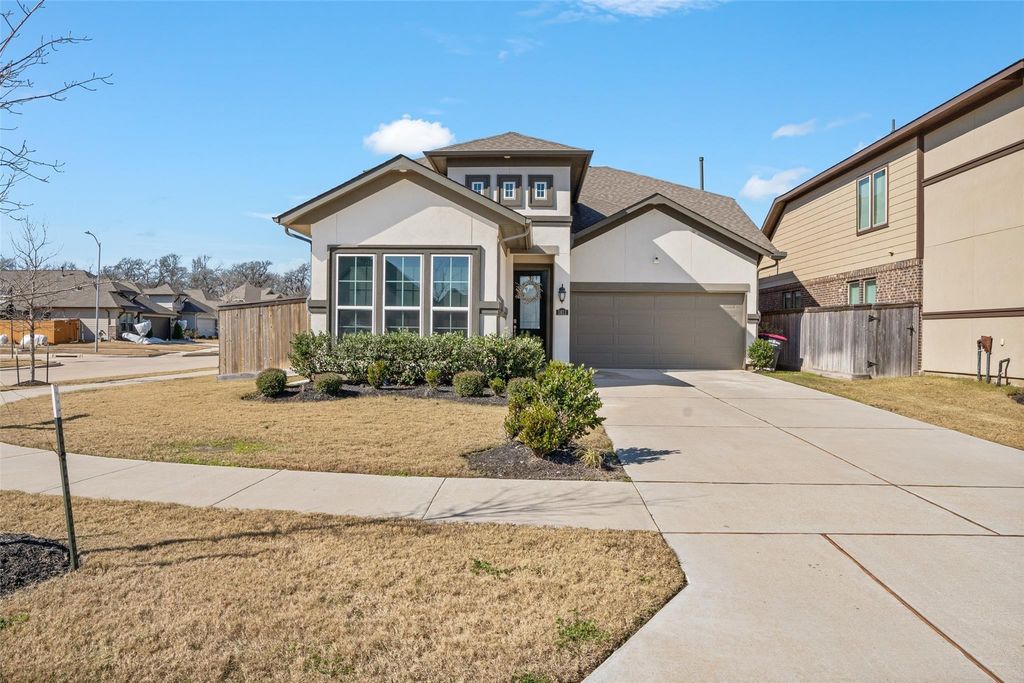 1811 Smithers Landing Drive, Richmond, TX 77469