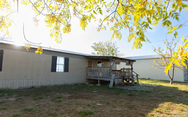 1440 Rendon, Poteet, TX 78065