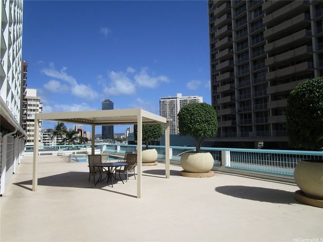 1560 Kanunu Street 920, Honolulu, HI 96814
