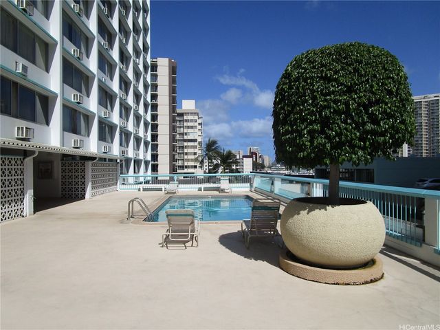 1560 Kanunu Street 920, Honolulu, HI 96814