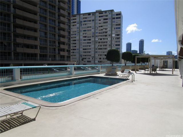 1560 Kanunu Street 920, Honolulu, HI 96814