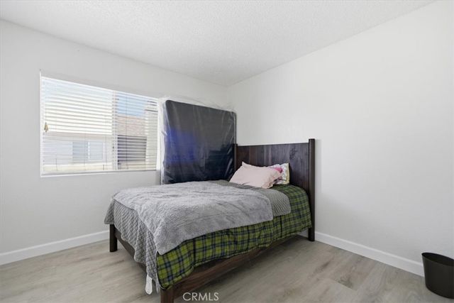 3301 Honeysuckle, Palmdale, CA 93550