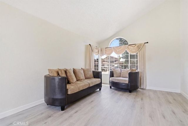 3301 Honeysuckle, Palmdale, CA 93550
