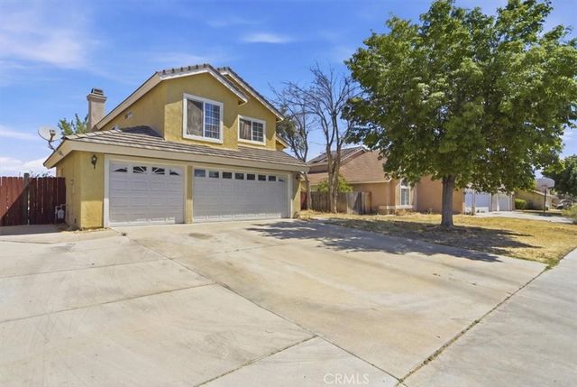 3301 Honeysuckle, Palmdale, CA 93550