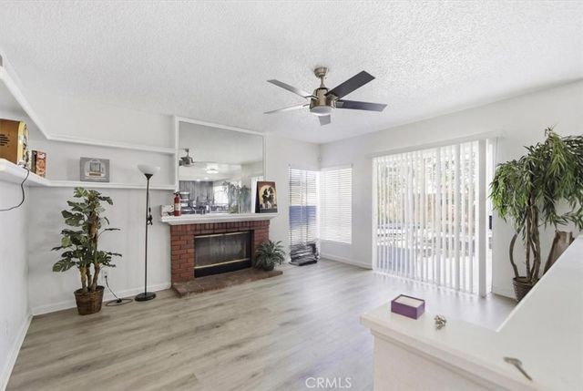 3301 Honeysuckle, Palmdale, CA 93550