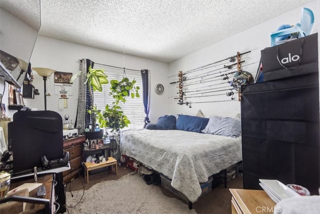 3301 Honeysuckle, Palmdale, CA 93550