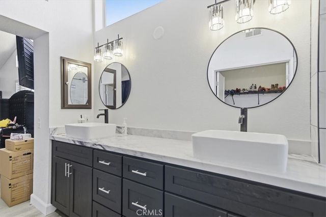 3301 Honeysuckle, Palmdale, CA 93550