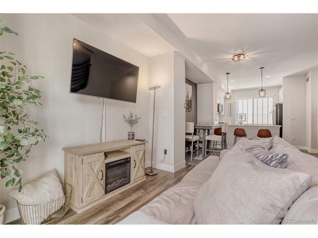 5594 W 10th Pl, Lakewood, CO 80214