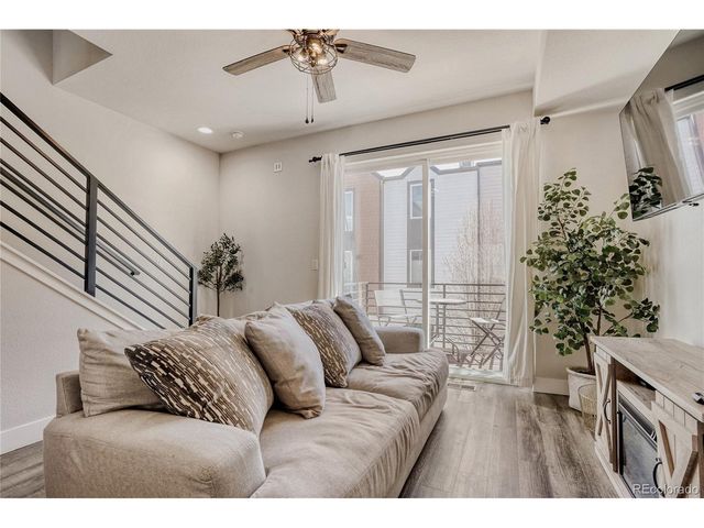 5594 W 10th Pl, Lakewood, CO 80214