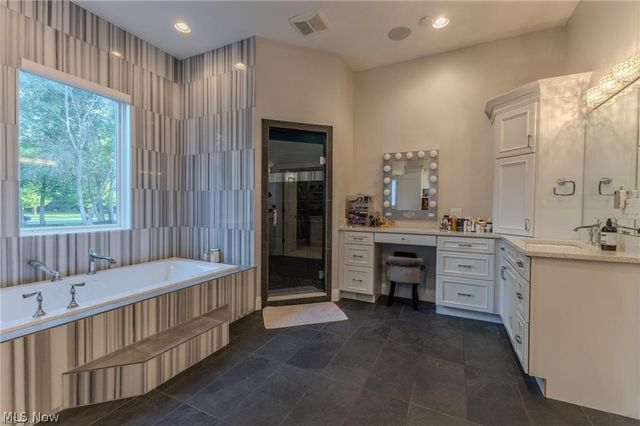 8315 Sanctuary Drive, Kirtland Hills, OH 44060