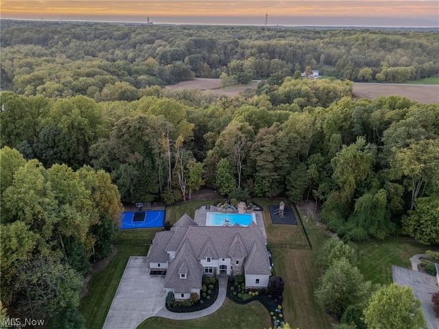 8315 Sanctuary Drive, Kirtland Hills, OH 44060