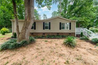 120 Walk A Long Way, Mount Holly, NC 28120