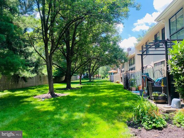 44 LANDMARK DR, Malvern, PA 19355