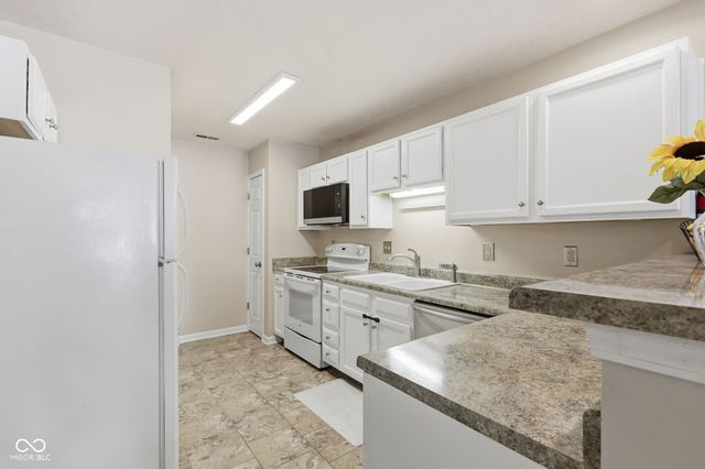 6703 Bridgefield Way, Indianapolis, IN 46254