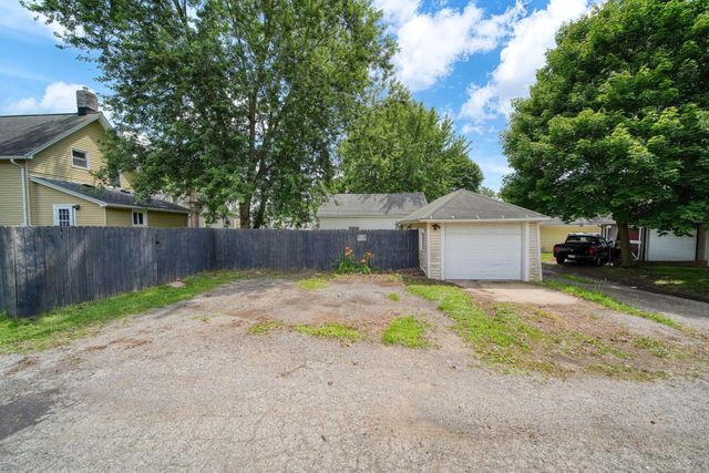 228 N Thompson Street, Jackson City, MI 49202