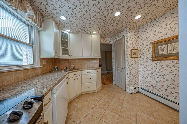 725 12th St, Oakmont, PA 15139