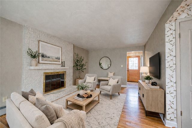 725 12th St, Oakmont, PA 15139