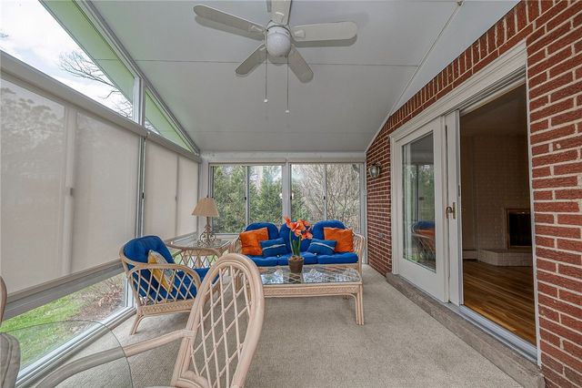 725 12th St, Oakmont, PA 15139