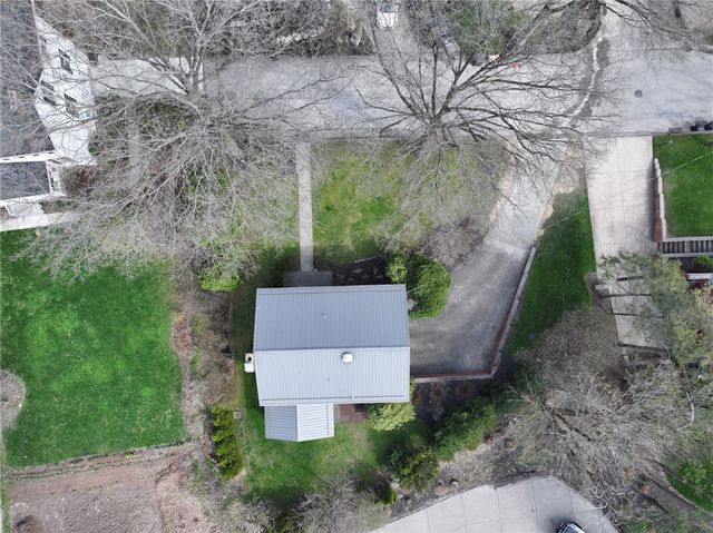 725 12th St, Oakmont, PA 15139