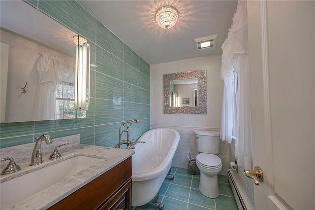 725 12th St, Oakmont, PA 15139